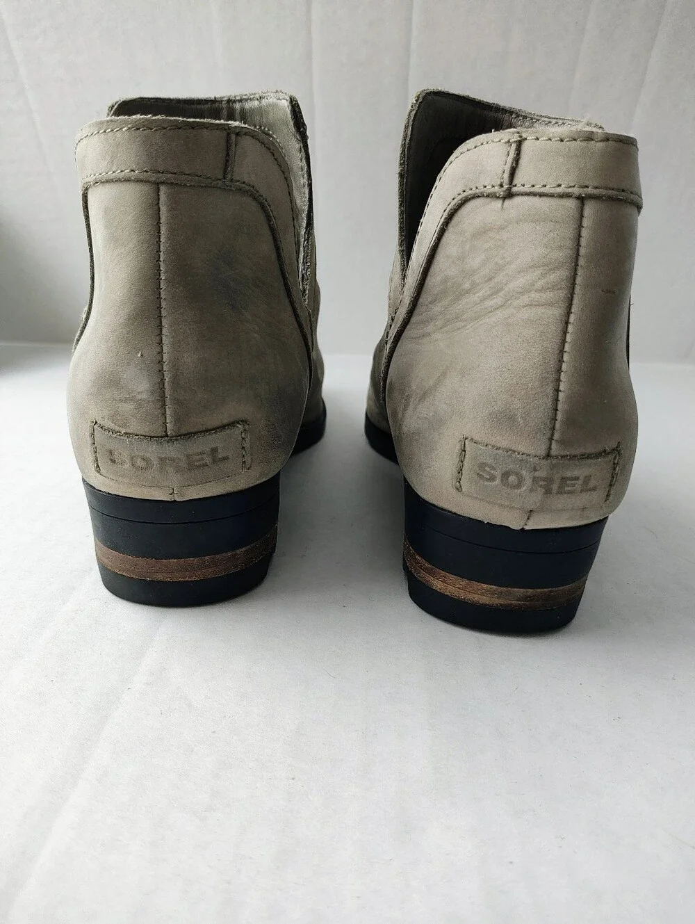 Sorel Lolla ll Cut-out Suede Ankle Booties Women's Sz 12